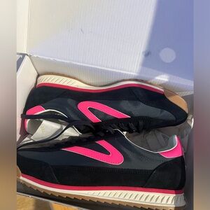 NWT Tretorn Pink and Black Sneakers